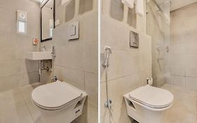 Townhouse Century Hotel